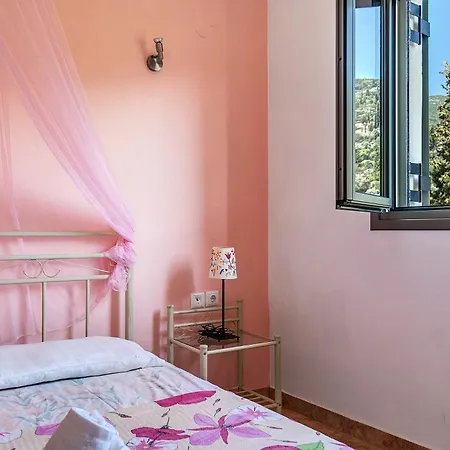 Alkionides 1 * Agios Nikitas